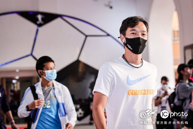 男总裁被c呻吟双腿大开bl动漫